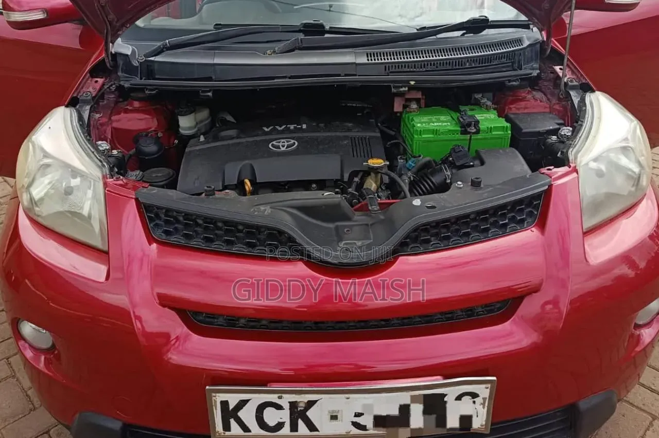 Toyota IST 2007 Red