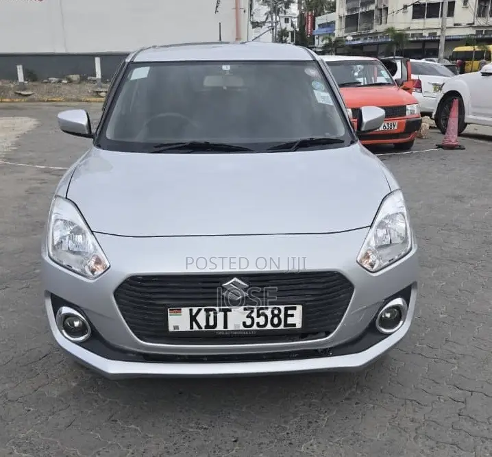 Suzuki Swift 2017 Silver