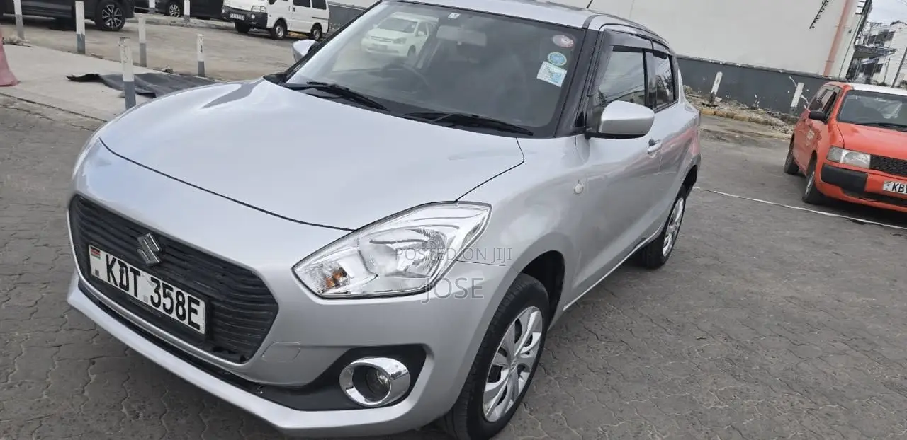 Suzuki Swift 2017 Silver