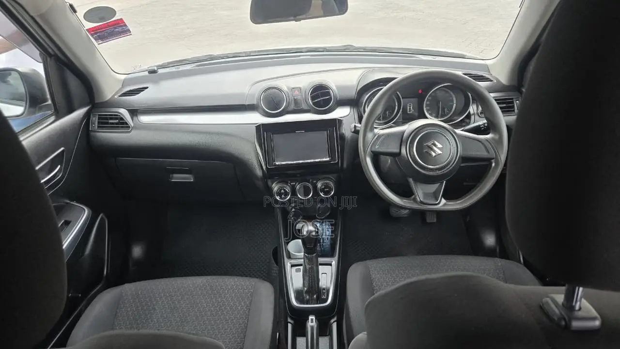 Suzuki Swift 2017 Silver