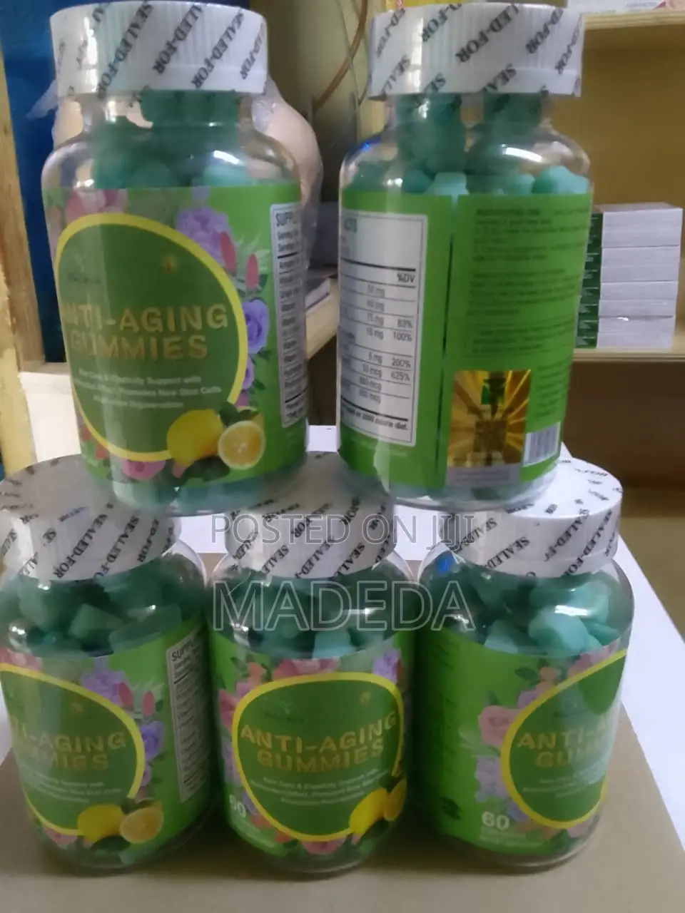 Daynee Anti Aging Gummies, a Dietary Supplement