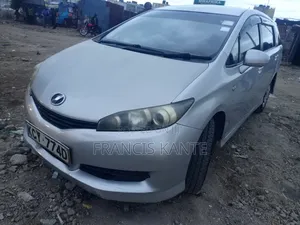 Toyota Wish 2010 Silver