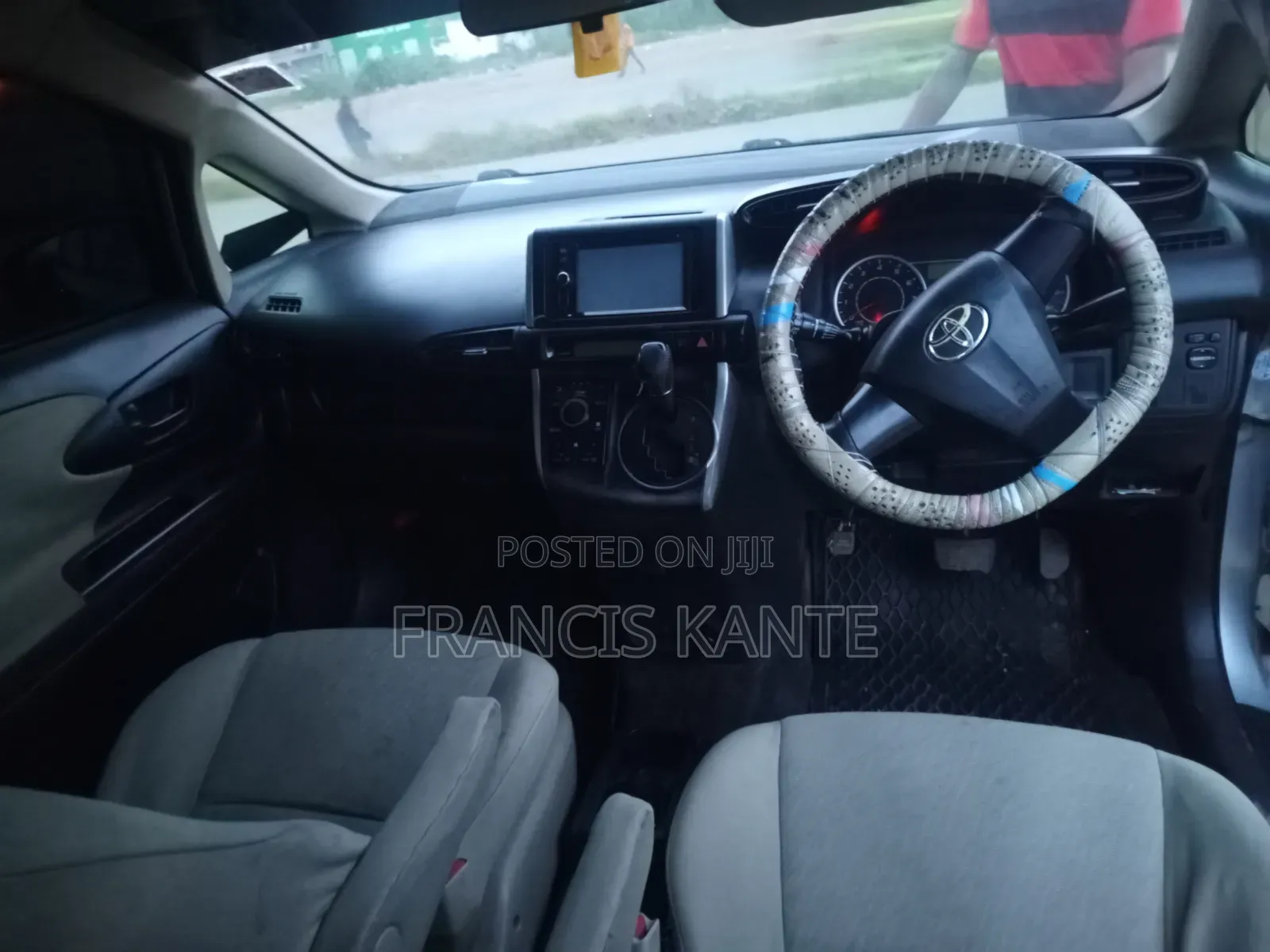 Toyota Wish 2010 Silver