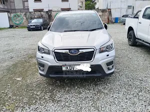 Subaru Forester 2.5i Limited AWD 2018 Silver