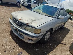 Nissan FB15 2006 Silver