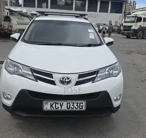 Toyota RAV4 2014 White