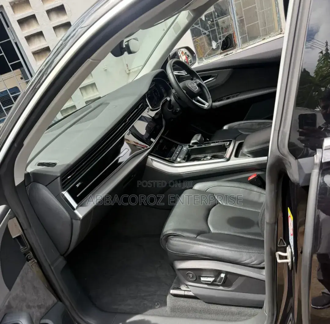 Audi Q8 3.0T Premium AWD quattro 2019 Black