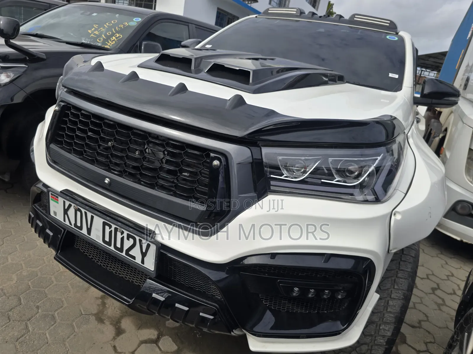 Toyota Hilux 2019 White