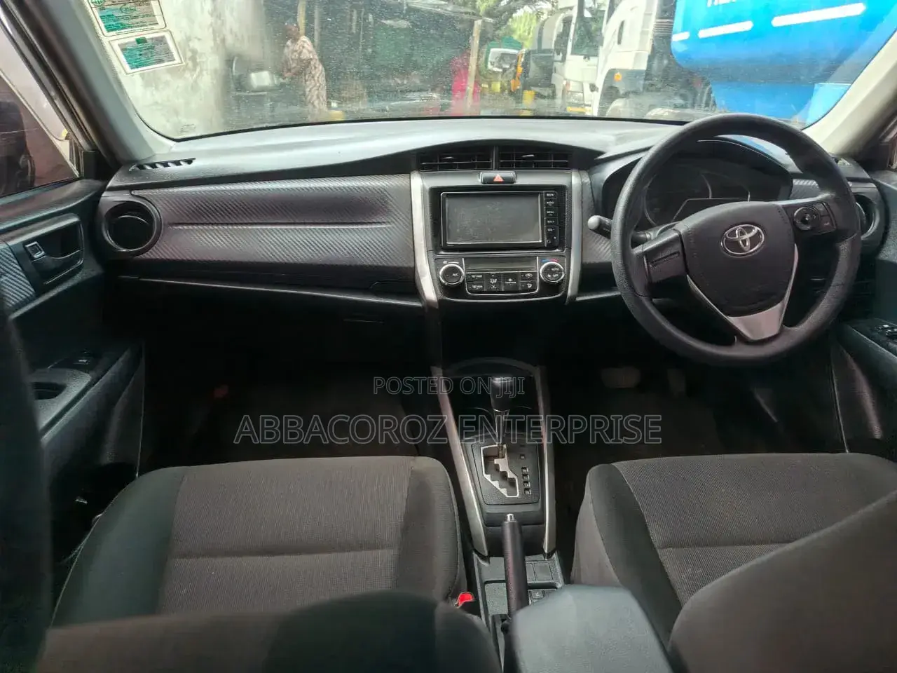 Toyota Corolla Fielder 2017 Silver