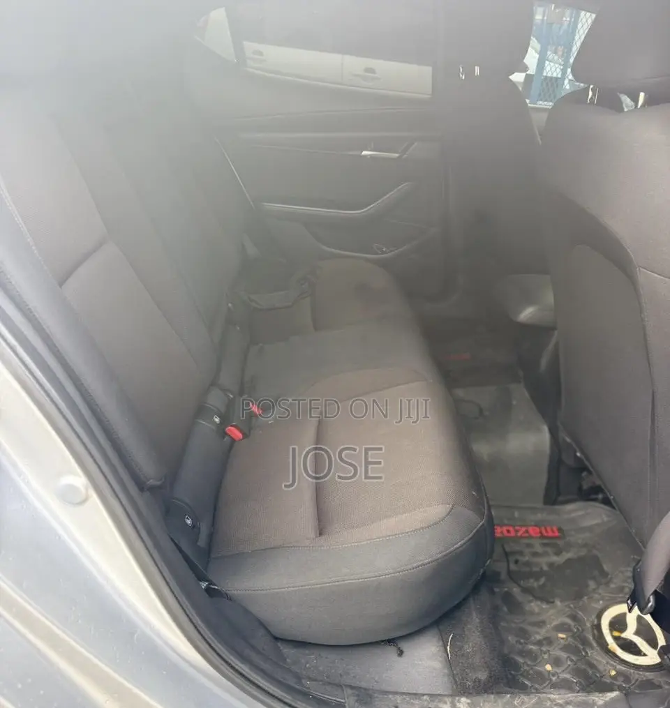 Mazda 3 2019 Silver