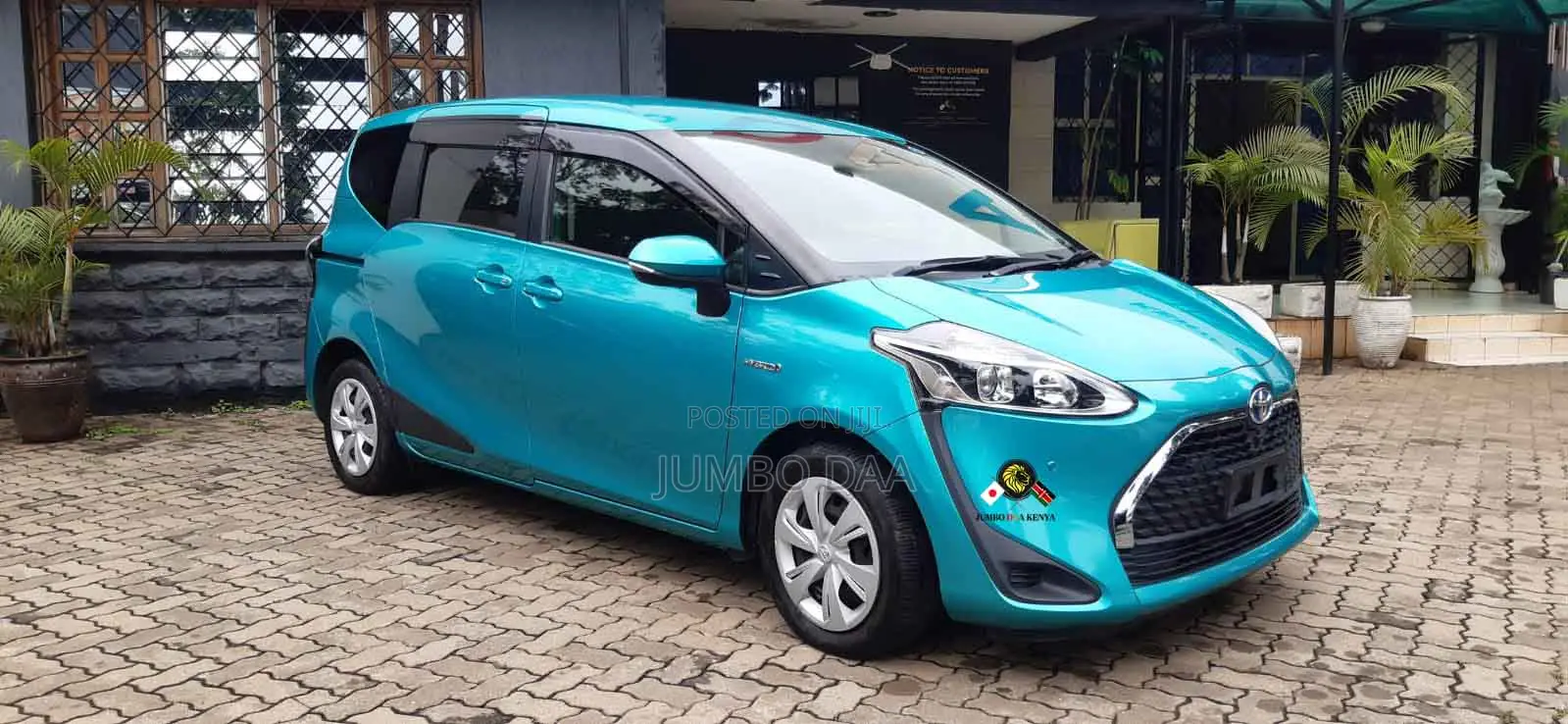 Toyota Sienta 1.5 FWD 2019 Green
