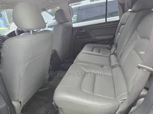 Toyota Land Cruiser 2014 Brown