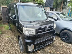 Daihatsu Wake 2017 Black
