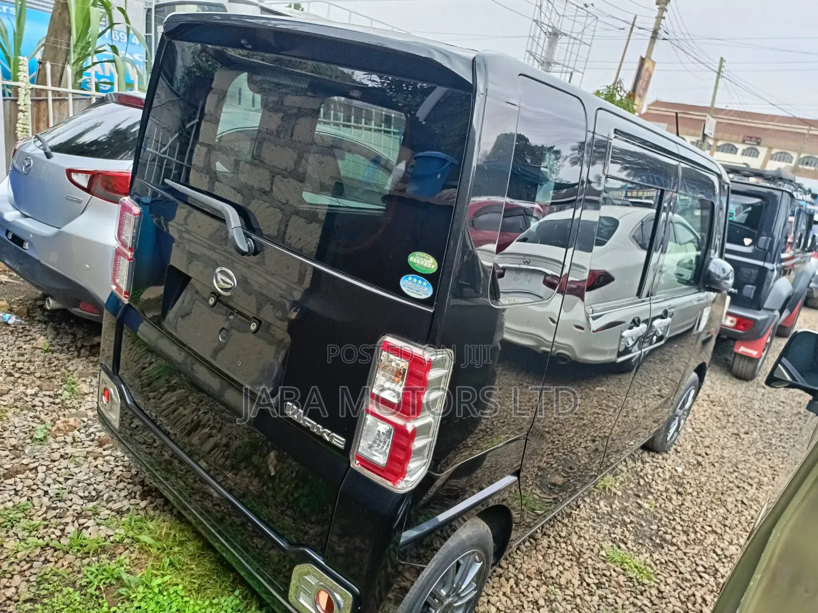 Daihatsu Wake 2017 Black