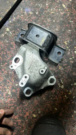 Honda Fit Gearbox Mounting