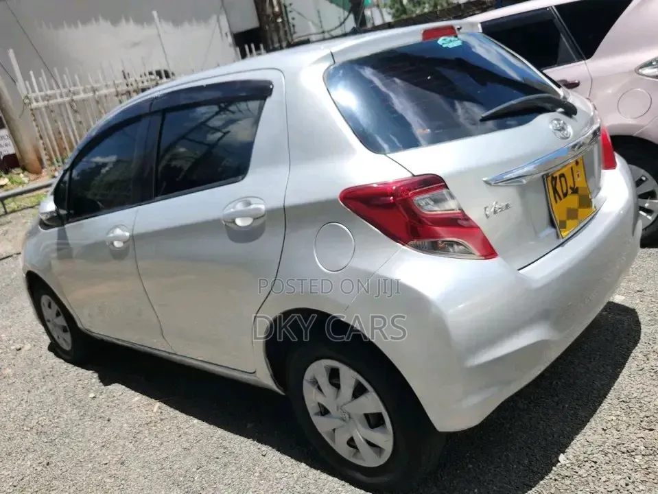 Toyota Vitz 2016