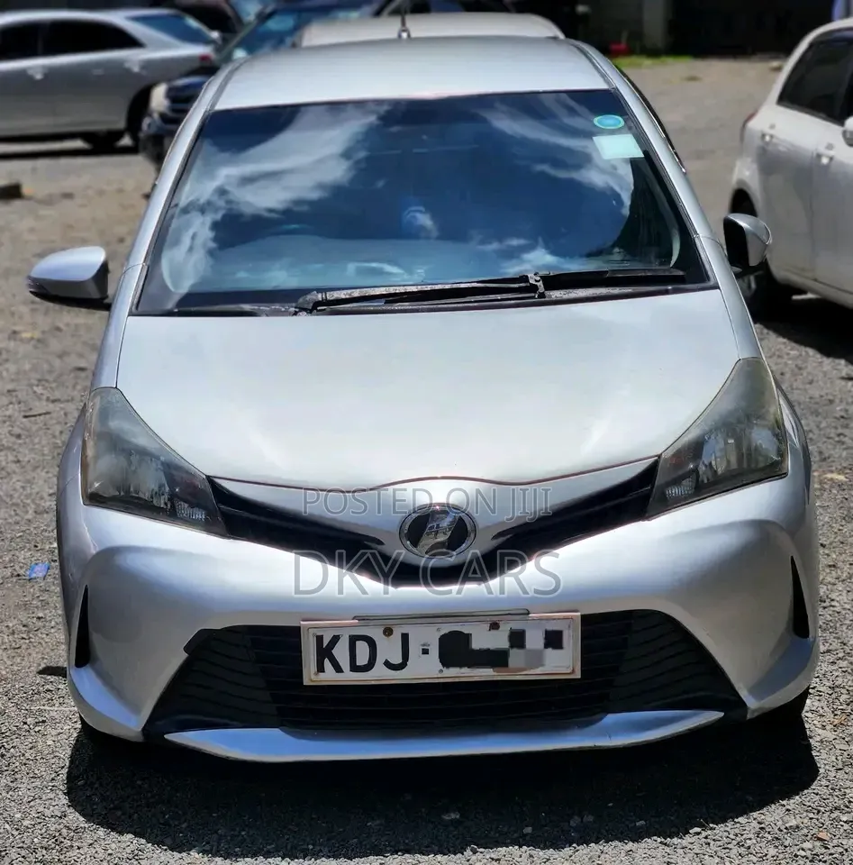 Toyota Vitz 2016