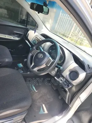 Toyota Vitz 2016