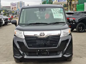 Toyota Roomy 2019 Black