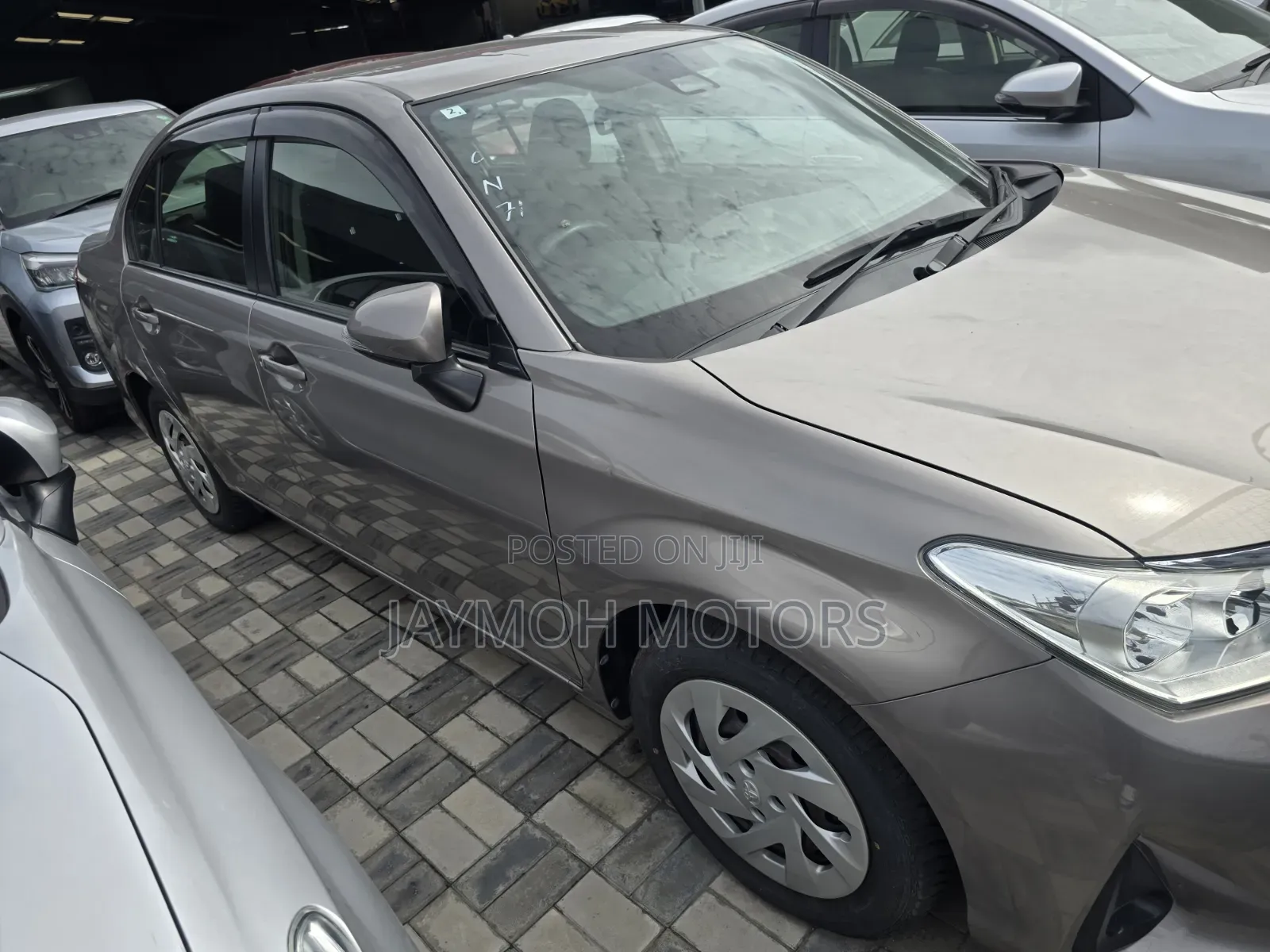 Toyota Axio 2019 Gold