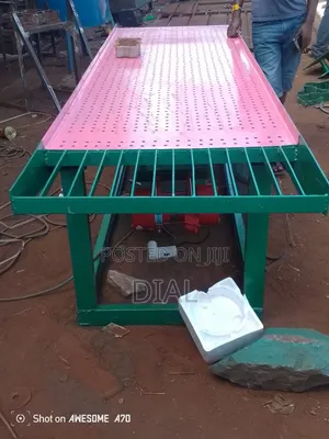 Vibration Table Machine