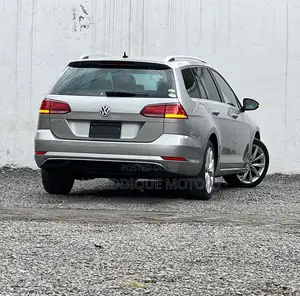 Volkswagen Golf 2019 Gray