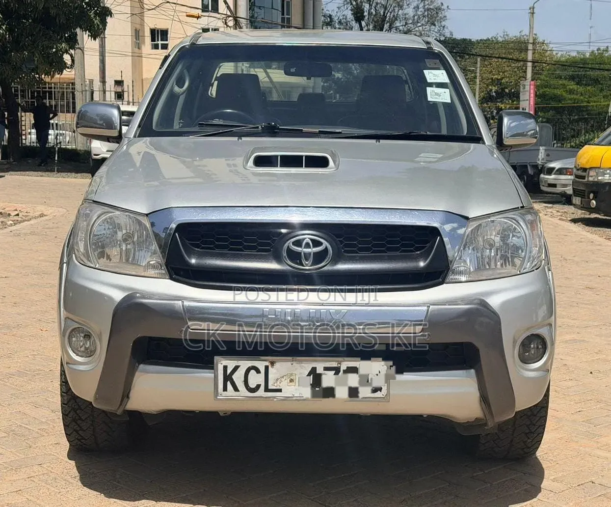 Toyota Hilux 2010 Silver