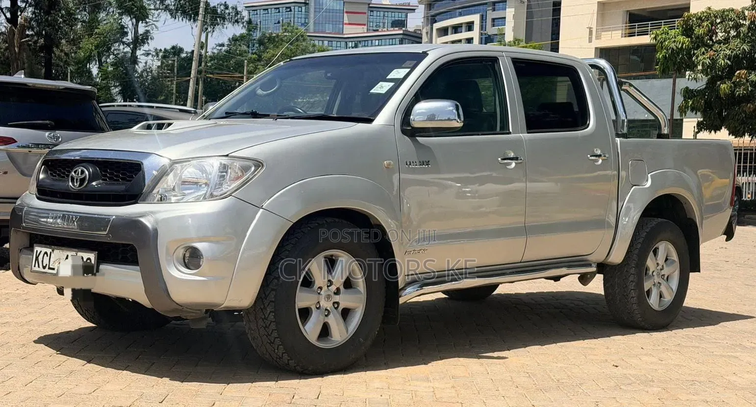 Toyota Hilux 2010 Silver