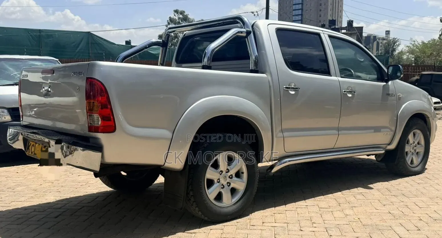 Toyota Hilux 2010 Silver