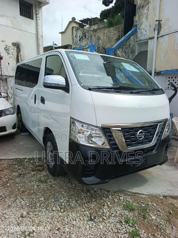 Nissan Caravan (Urvan) 2019 White - thumbnail 2