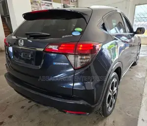 Honda Vezel 2018 Blue