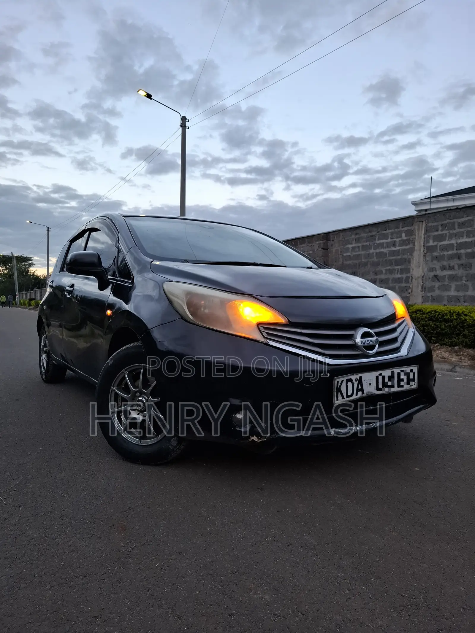 Nissan Note 2013 Maroon