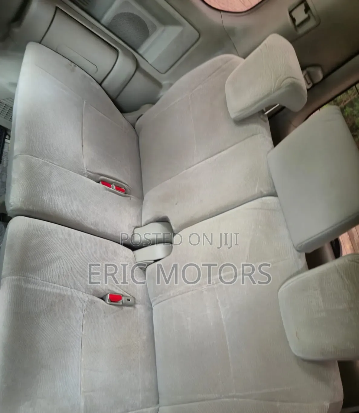 Toyota Noah 2011 White