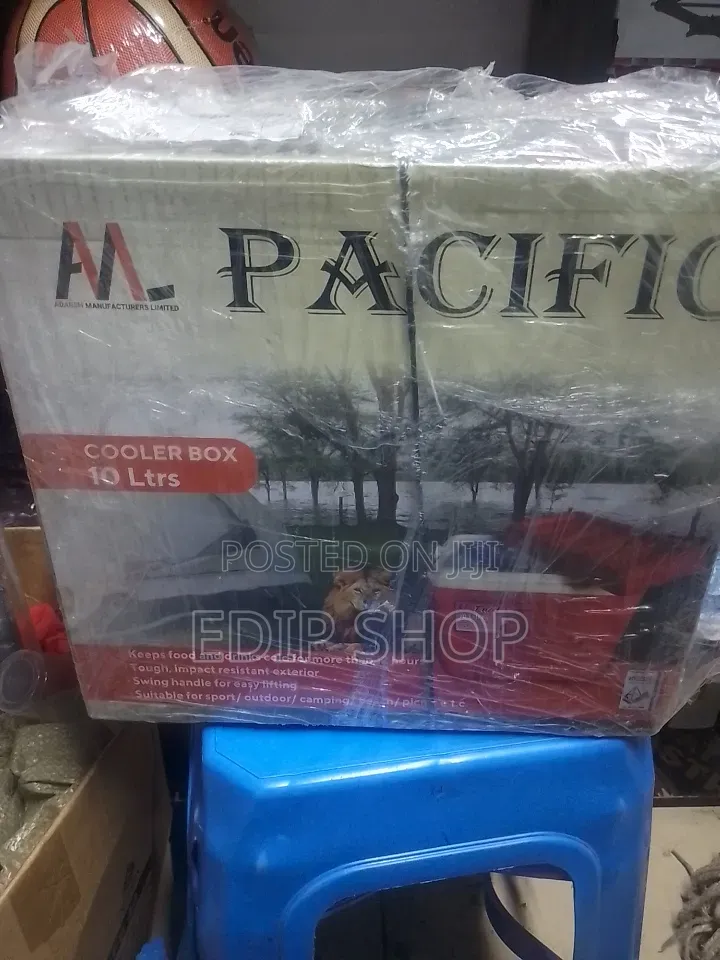 10 Litres Pacific Cooler Box.