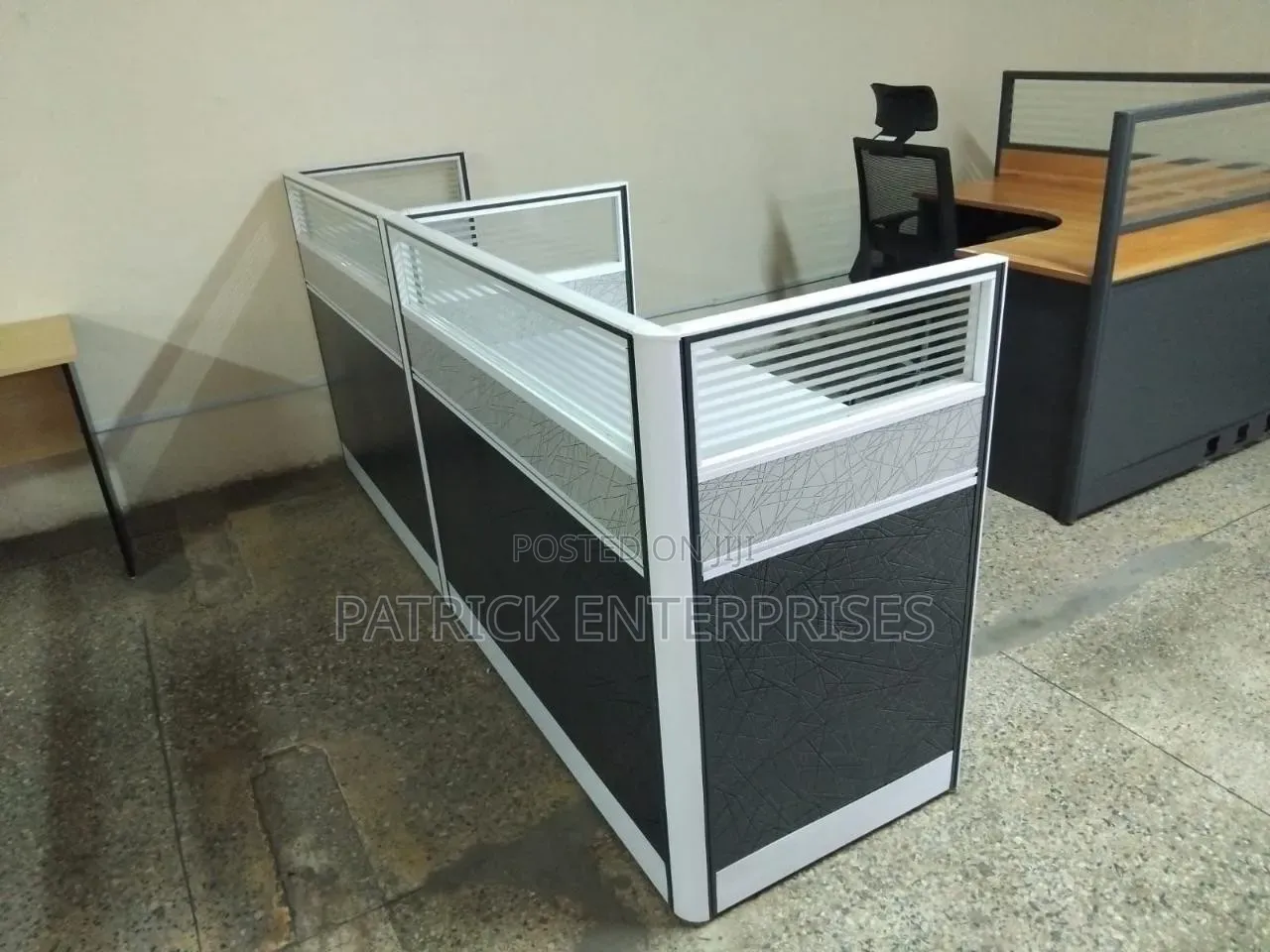 Imported Modern Straight Two Way Workstation White-Black