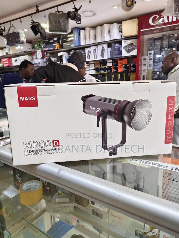 Triopo Mars M300bi 300w Bi-Color Led Video Light - thumbnail 2