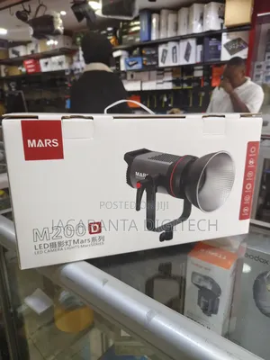 Triopo Mars M200bi Studio Led Video Lighting 200w Bi-Color