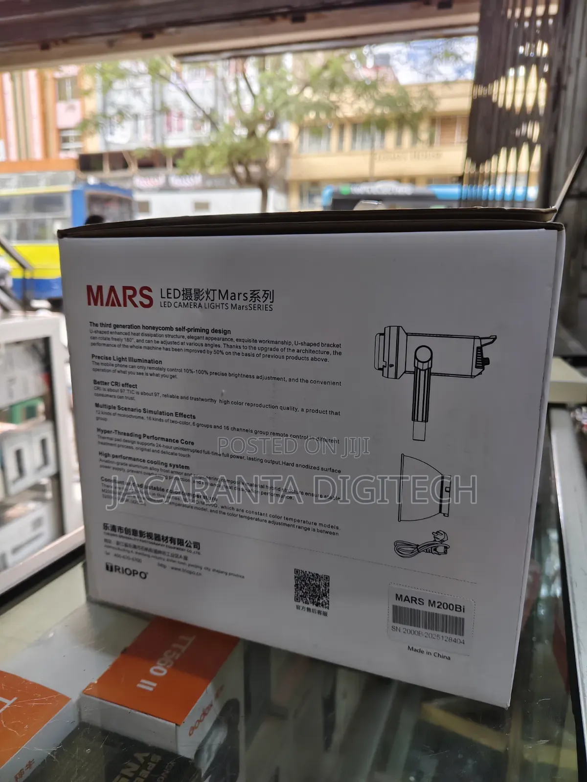 Triopo Mars M200bi Studio Led Video Lighting 200w Bi-Color