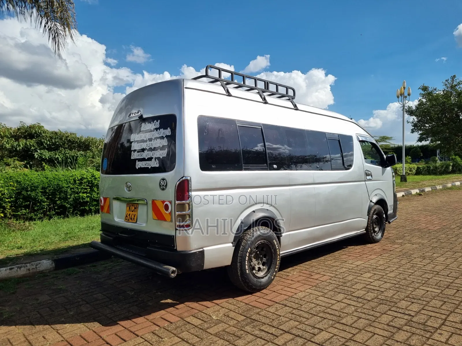 Toyota HiAce 2011 Silver
