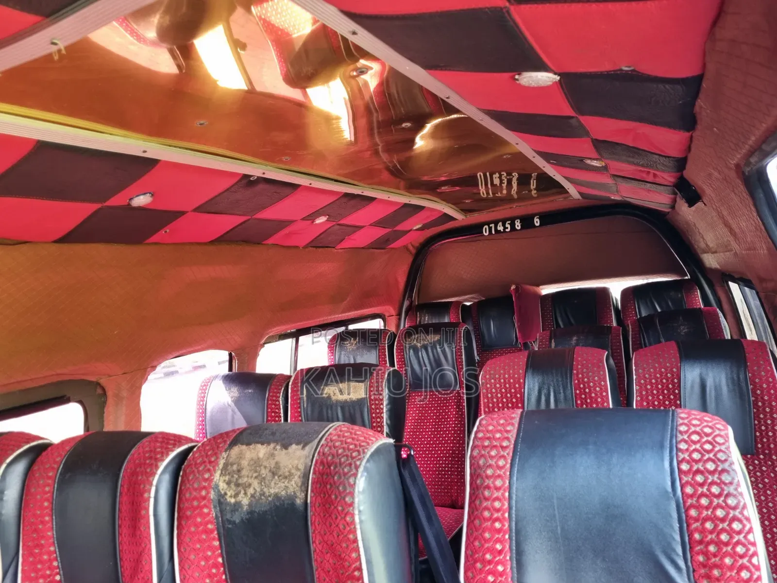 Toyota HiAce 2011 Silver