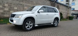 Suzuki Escudo 2007 White
