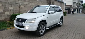 Suzuki Escudo 2007 White