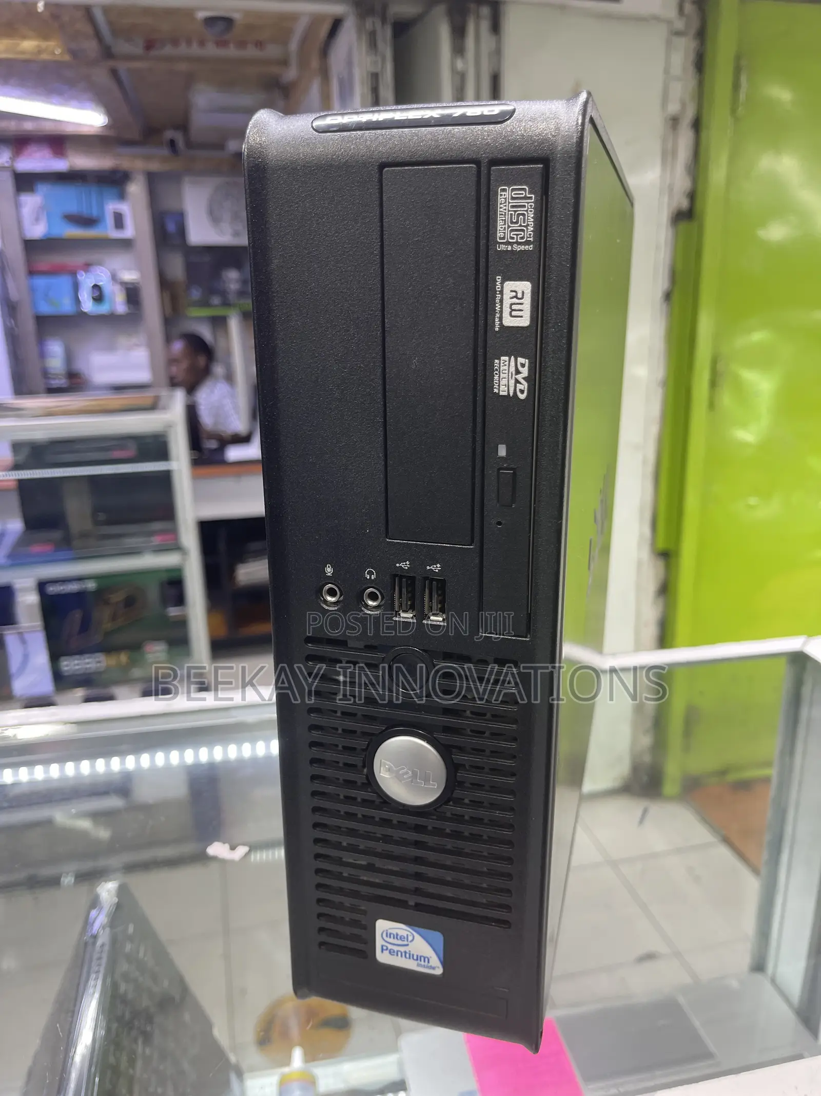 Desktop Computer Dell OptiPlex 780 2GB Intel Pentium HDD 160GB