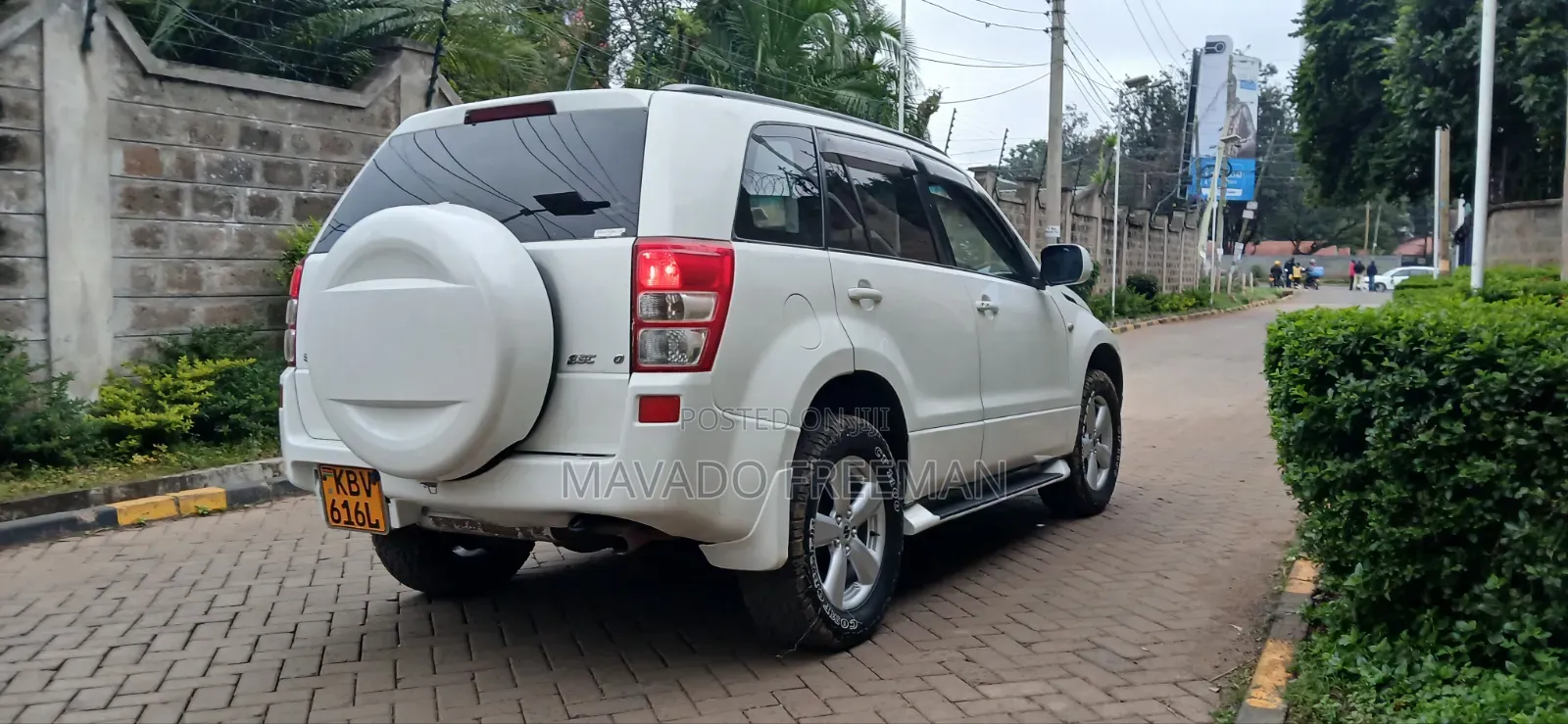 Suzuki Escudo 2007 White
