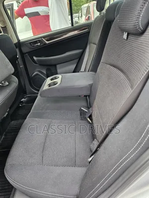 Subaru Legacy 2019 Silver