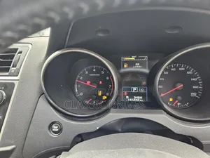 Subaru Legacy 2019 Silver
