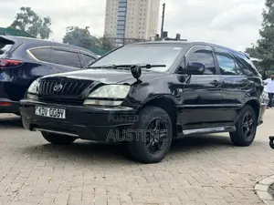 Toyota Harrier 2000 Black