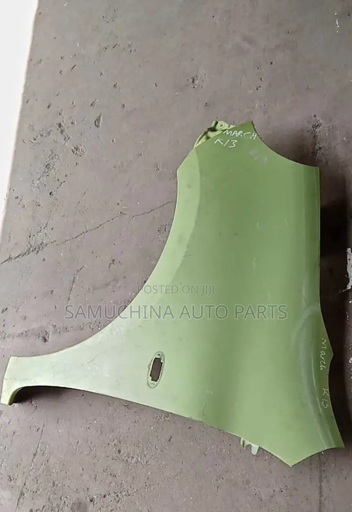 Wing/Fender Nissan March 