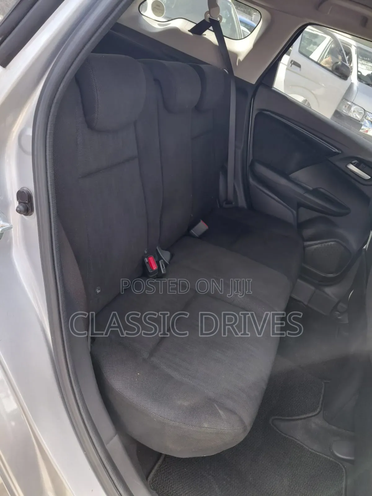 Honda Fit Shuttle 2020 Silver