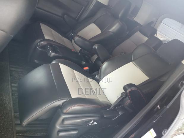 Toyota Vellfire 2016 Black - thumbnail 9